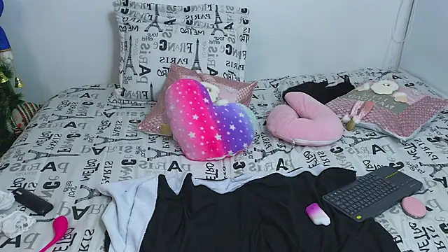 Lorenne Miller online show from December 27, 2024, 1:00 am