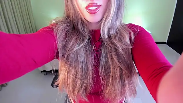 Snapshot of _Charlotte_evans_1 chatting on July 13, 2026, 8:22 pm Charlotte evans 1 online show from July 13, 2026, 8:22 pm