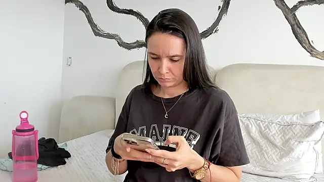 Snapshot of BridgetRodriguez chatting on January 26, 2025, 3:36 pm BridgetRodriguez online show from January 26, 2025, 3:36 pm