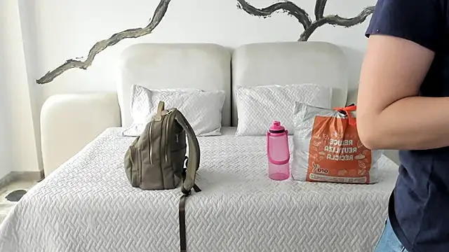 Snapshot of BridgetRodriguez chatting on January 30, 2025, 12:27 pm BridgetRodriguez online show from January 30, 2025, 12:27 pm