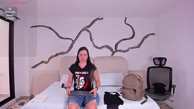 Snapshot of BridgetRodriguez chatting on March 22, 2025, 12:25 pm BridgetRodriguez online show from March 22, 2025, 12:25 pm