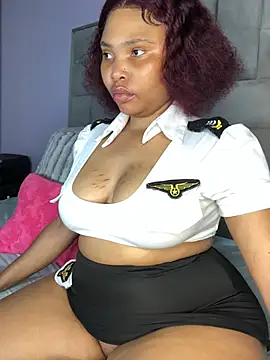 Snapshot of Anaelle24 chatting on January 11, 2025, 9:04 pm Anaelle24 online show from January 11, 2025, 9:04 pm