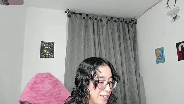 Snapshot of indra_cam chatting on June 24, 2026, 5:50 am indra cam online show from June 24, 2026, 5:50 am