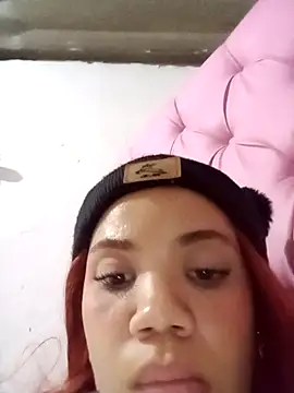 1CANDYLOVE online show from February 4, 2026, 2:28 am