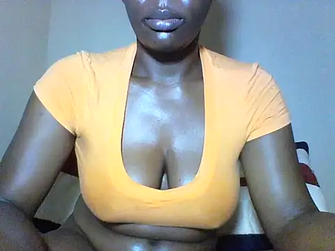 Snapshot of Sweet-piie chatting on February 26, 2025, 6:15 am Sweet-piie online show from February 26, 2025, 6:15 am