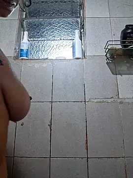 Sweet-diamondxxx online show from February 24, 2026, 2:31 am