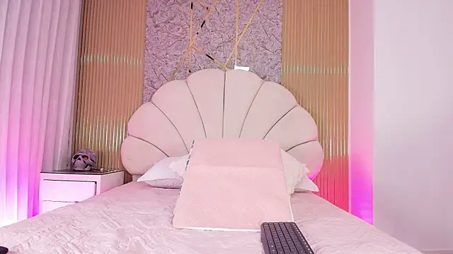 Snapshot of aisha_sh chatting on November 4, 2025, 12:04 pm aisha sh online show from November 4, 2025, 12:04 pm