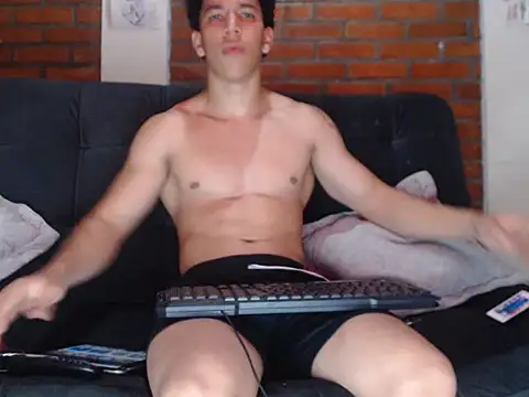 Snapshot of ethan_noir chatting on December 18, 2024, 3:37 am ethan noir online show from December 18, 2024, 3:37 am