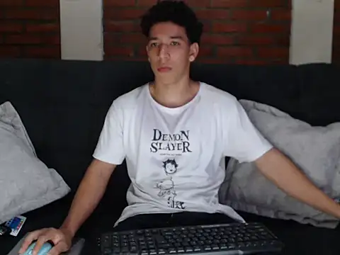 Snapshot of ethan_noir chatting on December 20, 2024, 1:03 am ethan noir online show from December 20, 2024, 1:03 am