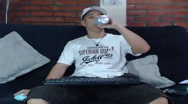 Snapshot of ethan_noir chatting on January 16, 2025, 11:06 pm ethan noir online show from January 16, 2025, 11:06 pm