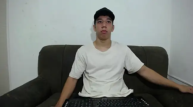 Snapshot of ethan_noir chatting on February 12, 2025, 6:19 pm ethan noir online show from February 12, 2025, 6:19 pm