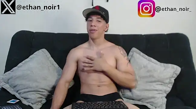 Snapshot of ethan_noir chatting on March 18, 2025, 4:37 pm ethan noir online show from March 18, 2025, 4:37 pm