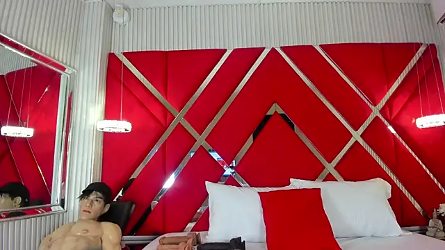 Snapshot of SusanCouper chatting on May 29, 2026, 10:52 pm SusanCouper online show from May 29, 2026, 10:52 pm