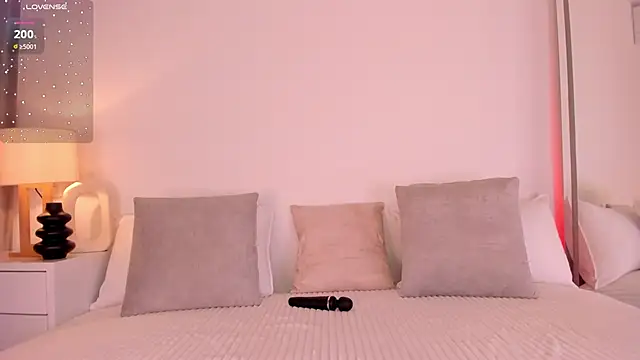 alisson 81 online show from February 21, 2025, 12:49 am