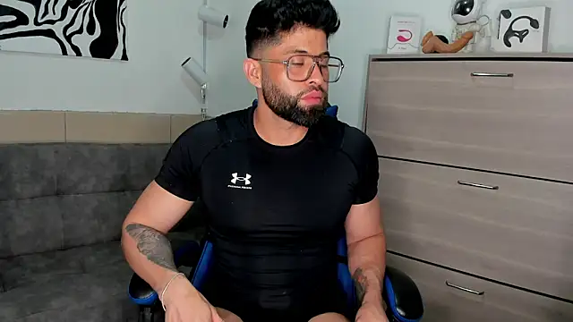 Snapshot of Daemon21 chatting on September 15, 2025, 3:17 am Daemon21 online show from September 15, 2025, 3:17 am