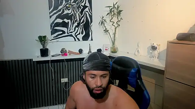 Snapshot of Daemon21 chatting on November 27, 2025, 9:39 pm Daemon21 online show from November 27, 2025, 9:39 pm