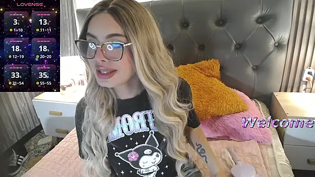 Snapshot of amapola_hs chatting on September 22, 2025, 10:23 pm amapola hs online show from September 22, 2025, 10:23 pm