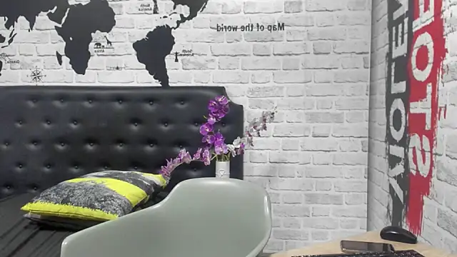 Snapshot of pepe_joness chatting on February 22, 2025, 1:24 pm pepe joness online show from February 22, 2025, 1:24 pm