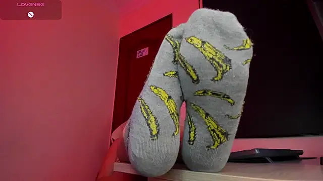 larissa01  online show from March 23, 2025, 5:43 am