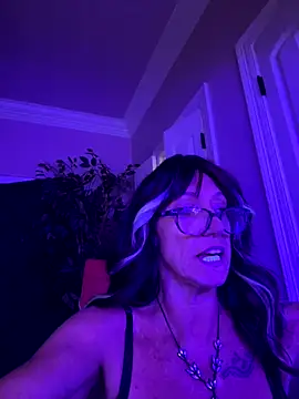 Snapshot of karrmmaa chatting on November 16, 2025, 2:28 am karrmmaa online show from November 16, 2025, 2:28 am