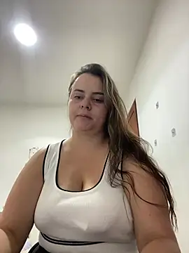 Im Amelia online show from May 28, 2026, 8:28 pm
