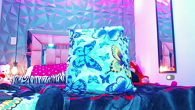 Doll IvannaTs online show from December 2, 2024, 2:20 am