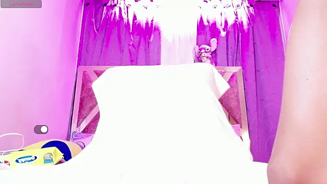 Snapshot of Doll_IvannaTs chatting on May 14, 2026, 9:27 am Doll IvannaTs online show from May 14, 2026, 9:27 am