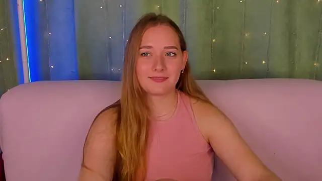AlinaVice online show from July 14, 2026, 2:05 am