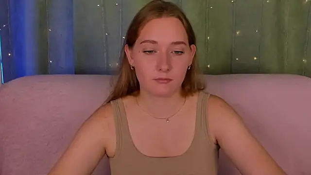 AlinaVice online show from July 21, 2026, 1:19 am