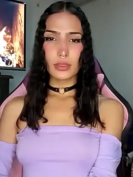 Snapshot of Lanna_hott_ chatting on September 27, 2025, 10:37 pm Lanna hott online show from September 27, 2025, 10:37 pm