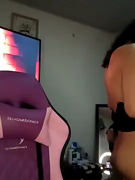 Snapshot of Lanna_hott_ chatting on October 16, 2025, 11:22 am Lanna hott online show from October 16, 2025, 11:22 am