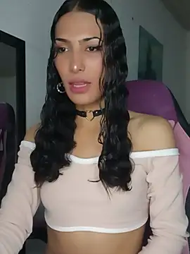 Snapshot of Lanna_hott_ chatting on May 12, 2026, 9:23 pm Lanna hott online show from May 12, 2026, 9:23 pm