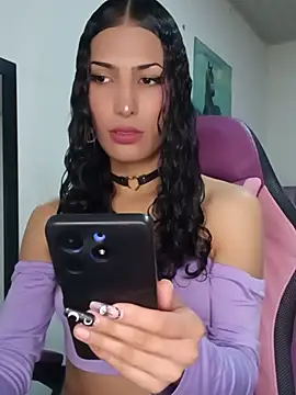 Snapshot of Lanna_hott_ chatting on May 18, 2026, 9:09 pm Lanna hott online show from May 18, 2026, 9:09 pm