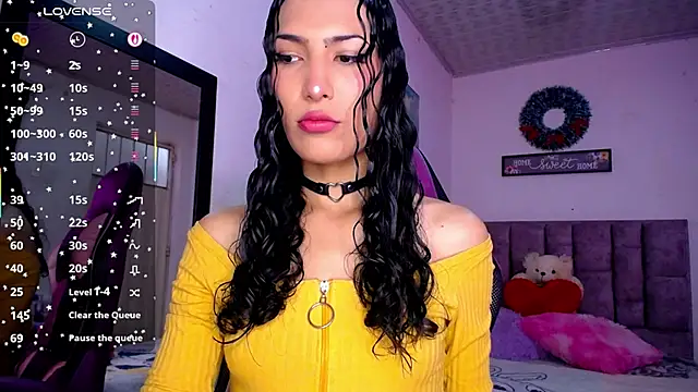 Snapshot of Lanna_hott_ chatting on June 6, 2026, 12:10 pm Lanna hott online show from June 6, 2026, 12:10 pm