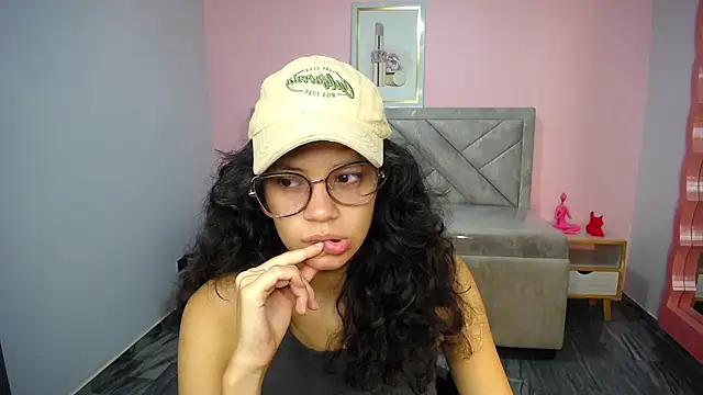 Snapshot of Tyna_ch chatting on June 26, 2026, 12:42 pm Tyna ch online show from June 26, 2026, 12:42 pm
