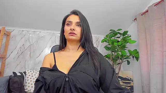 Snapshot of JennaPrice chatting on March 12, 2025, 2:34 pm JennaPrice online show from March 12, 2025, 2:34 pm