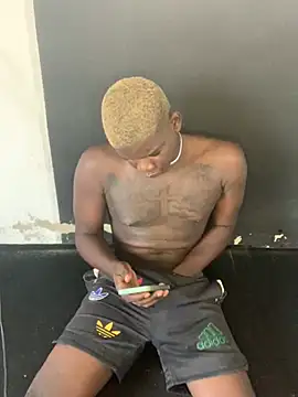 Snapshot of bad-boy-2002 chatting on January 16, 2025, 11:58 am bad-boy-2002 online show from January 16, 2025, 11:58 am