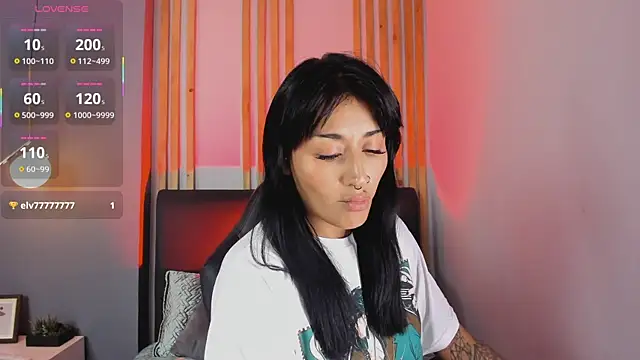 Valkiria ponce online show from July 6, 2026, 10:56 pm