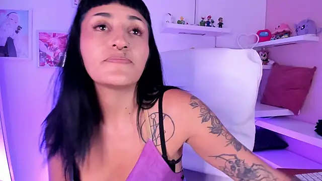 Valkiria ponce online show from July 24, 2026, 4:43 am