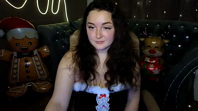 Snapshot of GloriNichols chatting on December 31, 2024, 9:10 am GloriNichols online show from December 31, 2024, 9:10 am