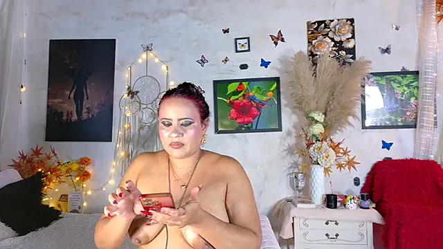Kyara Queen online show from May 21, 2026, 6:48 pm