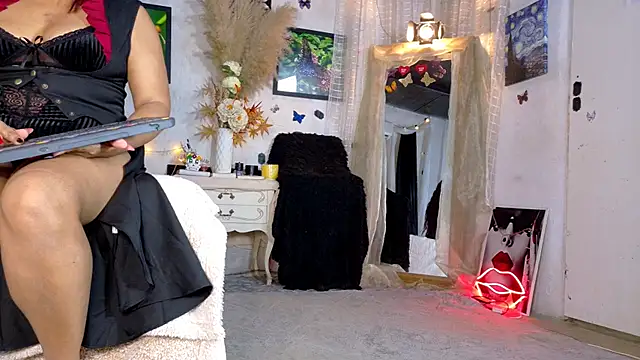 Kyara Queen online show from June 25, 2026, 6:34 pm