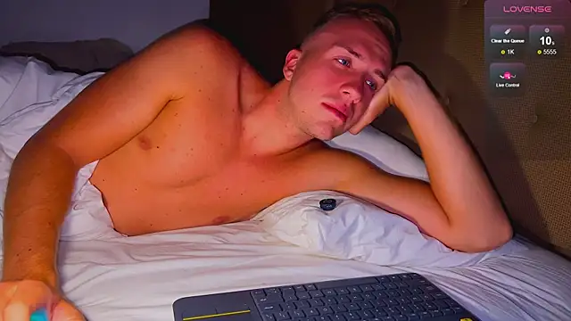 Snapshot of tommy_cumfinger chatting on October 30, 2025, 8:31 pm tommy cumfinger online show from October 30, 2025, 8:31 pm