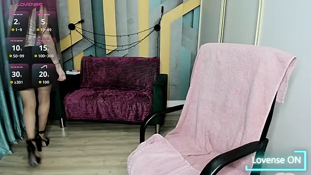 Snapshot of AriaGray chatting on November 20, 2025, 2:17 pm AriaGray online show from November 20, 2025, 2:17 pm