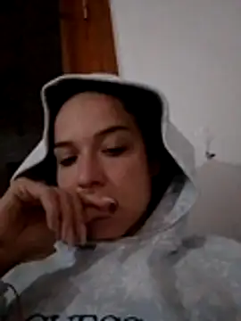 peque2002 online show from March 17, 2026, 7:28 pm