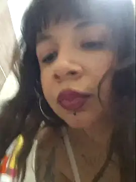 Snapshot of Aria_Bennett21 chatting on July 3, 2026, 7:37 am Aria Bennett21 online show from July 3, 2026, 7:37 am