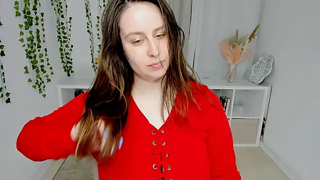 Snapshot of Lattea chatting on June 21, 2026, 12:30 pm Lattea online show from June 21, 2026, 12:30 pm