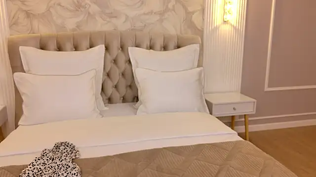 DeniseReese online show from February 11, 2025, 2:57 am