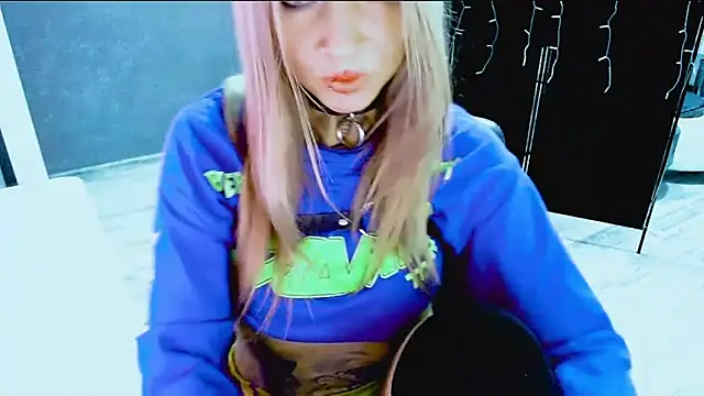 Snapshot of InesGold chatting on September 16, 2025, 8:21 pm InesGold online show from September 16, 2025, 8:21 pm