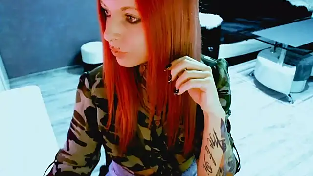 Snapshot of InesGold chatting on November 18, 2025, 9:19 pm InesGold online show from November 18, 2025, 9:19 pm